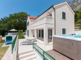 Villa STONE OASIS with SwimSpa pool
