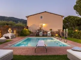 Fattoria Camigliano, Luxury Farmhouse with Pool inside a Wine Estate