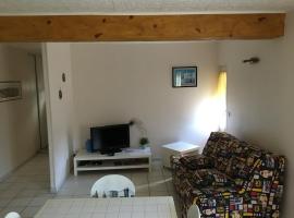 Appartement T1Bis dans un mas, hotel v destinaci Port-Vendres