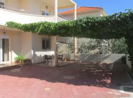 Nives apartmani