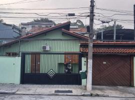 Casa Vila da Saúde, aconchegante com 2 garagens e 2 quartos, ubytování v soukromí v Sao Paulu