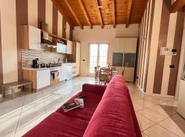Casa Meda Tabachere Appartamento Sirmione Desenzano del Garda, holiday rental in Pozzolengo
