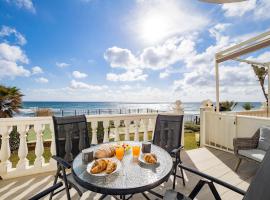 Apartment on Beach Mijas, hotel in Mijas Costa