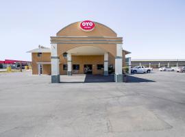 OYO Hotel Eloy Casa Grande near I-10، فندق في Eloy