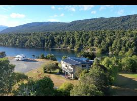 Glendale River View, hôtel à Manapouri près de : Luxmore Jet