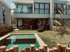 Housi, condo beira mar em Milagres, condo in Passo de Camarajibe