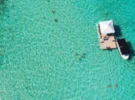 Swiss Nest Travel, üdülőközpont Roches Noires-ban