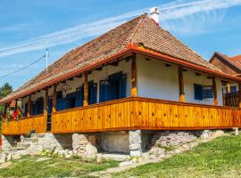 Siklód. Botond Panoráma Kulcsosház (6 fő) Botond Panoramic Chalet, hotel v destinaci Şiclod