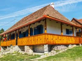 Siklód. Botond Panoráma Kulcsosház (6 fő) Botond Panoramic Chalet
