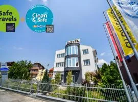 니시에 위치한 호텔 Garni Hotel 018 In