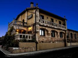 Casa Rural del Médico, hotel v destinaci Hontoria del Pinar