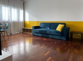 BICOCCA APARTMENT, hotel cerca de Estación de metro Bignami, Milán