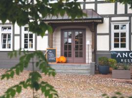 Landart Hotel, hotel con estacionamiento en Sittensen