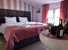 Studio Apartments Bulevar, хотел близо до Летище Podgorica - TGD, 