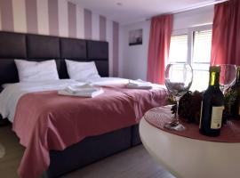 Studio Apartments Bulevar, khách sạn gần Sân bay Podgorica - TGD, 
