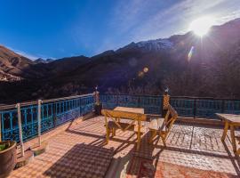 Dar Adrar, Toubkal National Park, Imlil, hótel í nágrenninu