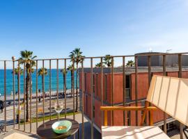 Kronos on the beach Suite 4, hotel vicino alla spiaggia a Barcellona