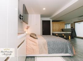 Wellness Paradise Apartment, hotel dengan parkir di Bled