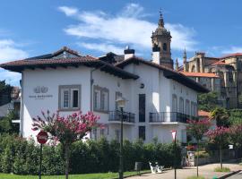 Villa Magalean Hotel & Spa, hotel cerca de Estación de Hendaya, Hondarribia