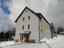 Apartmany Troll, hotel near Stříbrný Potok, Bublava