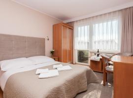 NT Holiday, hotel v destinaci Dźwirzyno