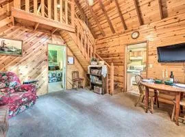 Cute Pinetop Cabin with Gas Grill - Hike and Golf!