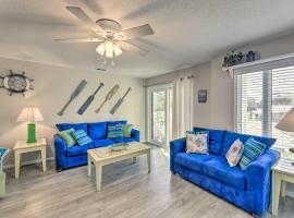 Emerald Isle Condo with Indoor Pool and Beach Access!, hotel with parking in Emerald Isle