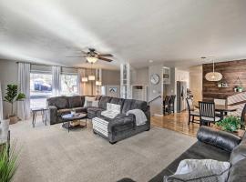 Sioux Center Split-Level Home with Game Room!, hotel in Sioux Center