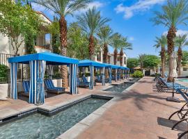 La Quinta Legacy Villas - Luxe Resort Pools with Desert Mountain Views, hotel in La Quinta