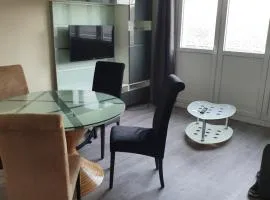 Appartement 2 chambres, proximité plage, commerces et centre ville