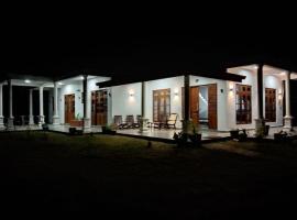 Ceylan Star Guest Inn – hotel z parkingiem w mieście Dimbulamura