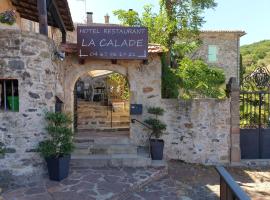Hotel Restaurant La Calade, отель с парковкой в городе Octon