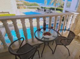 STAY Ocean View Villa, hotel v destinaci Paralimni