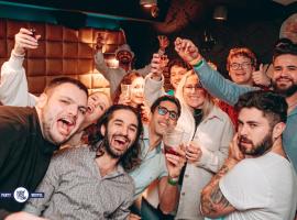 Greg&Tom Party Hostel