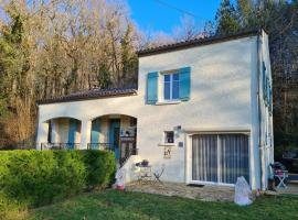 La Perle De Frayssinet-Le-Gélat - Chambre d'Hôtes - B&B, hotel en Frayssinet-le-Gélat