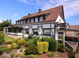 Gasthof "Zum Burghof", hotel v destinaci Medebach
