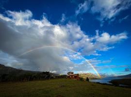 Chalé Paz Central do Paraíso Lapinha da Serra، فندق في سانتانا دي رياتشو