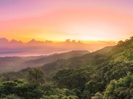 Taorayiná nature lodge- immersed in the forest, lodge in El Zaino