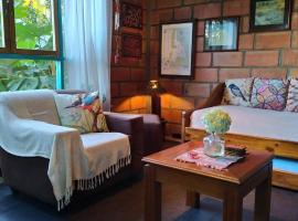Refugio en las Nubes – hotel w mieście Santa Elena