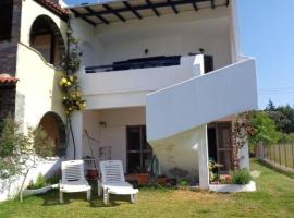Ananias House, ξενοδοχείο σε Karianí