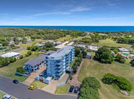 Koola Beach Apartments Bargara, lejlighedshotel i Bargara