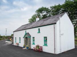 Drumaneir Cottage، فندق في Carrickmore