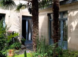 Les Pénates de Loire: Ancenis şehrinde bir otoparklı otel