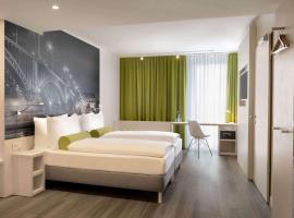 Super 8 by Wyndham Mainz Zollhafen, accessible hotel in Mainz