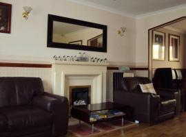 Birchwood Private Room for Homestay, cheap hotel in Risley