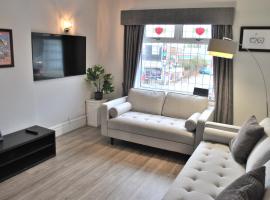 Trafford Terrace Davyhulme, hotel near Bowlers Exhibition Centre, Urmston