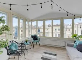 Grand Apartments - City Centre Apartment
