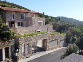 VILLA LE MANDRIE 7&2, Emma Villas, hotel u gradu Kastiljone dela Peskaja