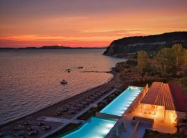 Mount Athos Resort, ξενοδοχείο στην Ιερισσό