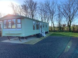 Lovely Static Holiday Caravan near Whithorn, apartment in Whithorn